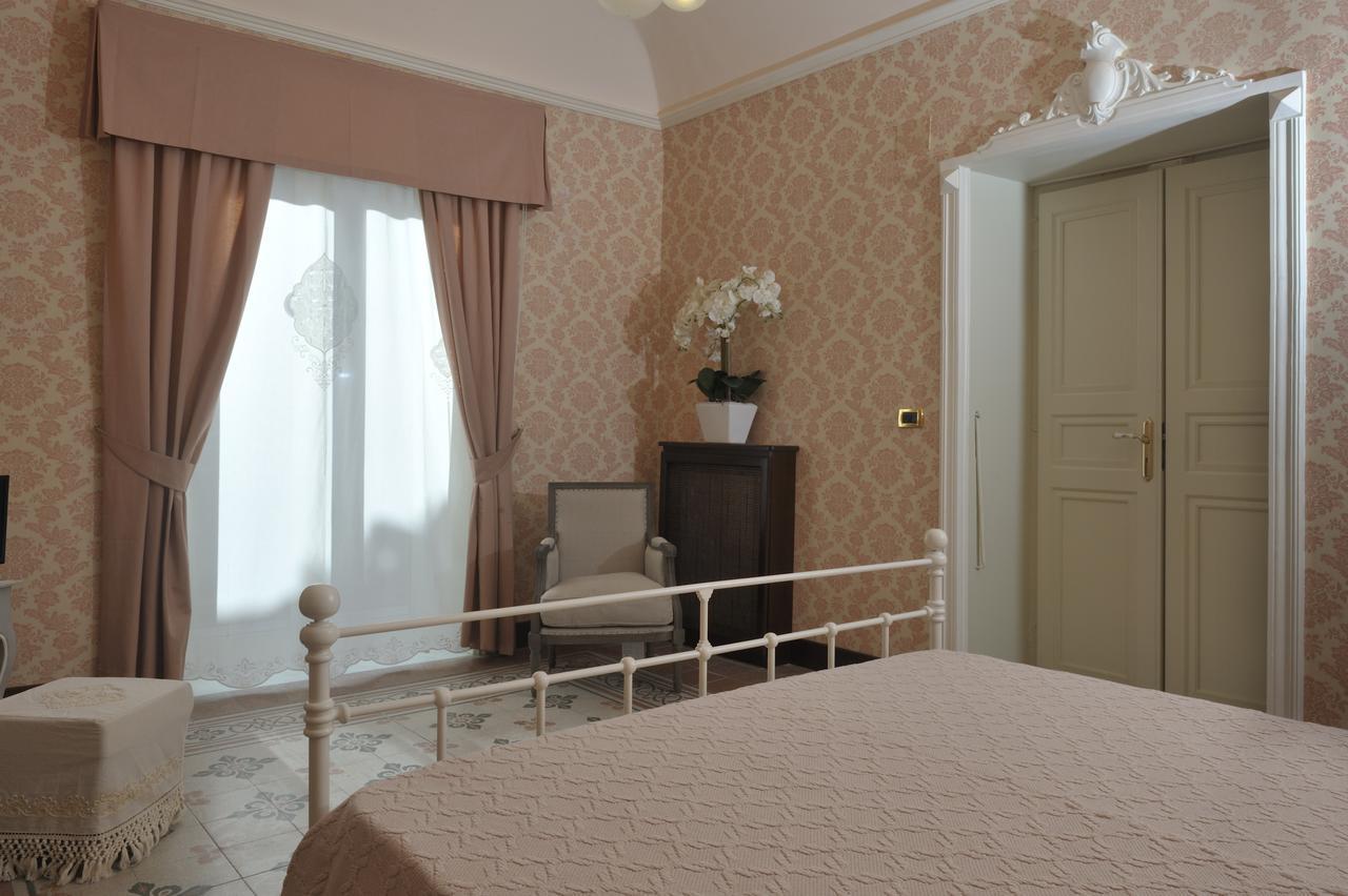 Palazzo Bella Bed and Breakfast Campobello di Licata Kamer foto